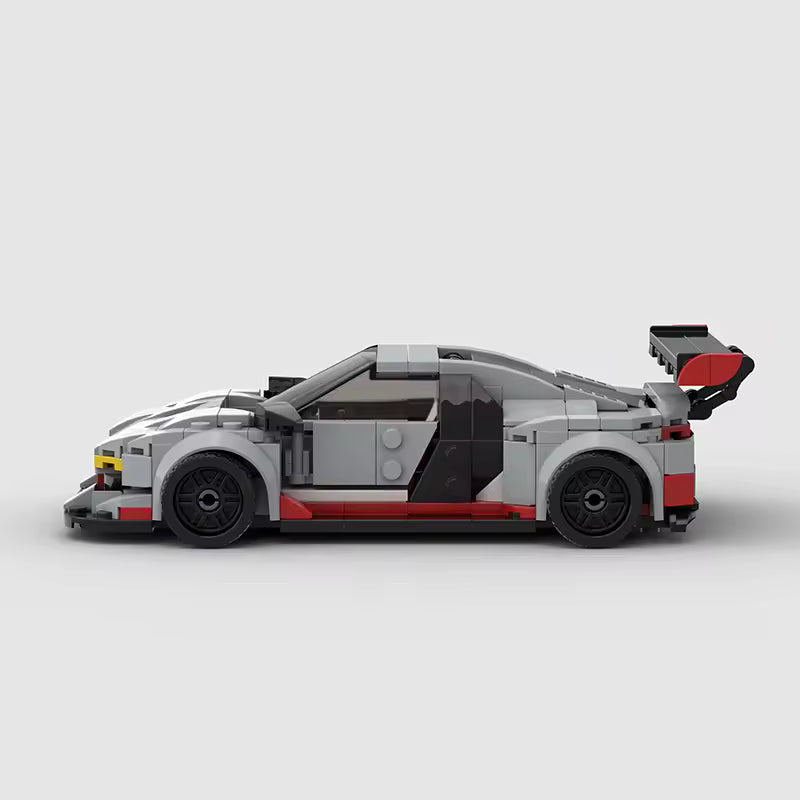 Vue de profil de l’Audi R8 GT3 en briques ABS Speedbrick
