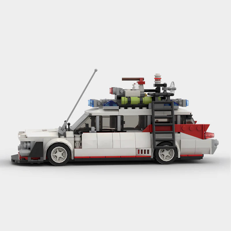 Vue de profil de la Ecto-1 Ghostbusters en briques ABS à construire Speedbrick