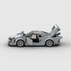 Vue de profil de la Mercedes-Benz CLK GTR en briques ABS Speedbrick