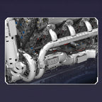 Détail des turbos du moteur V8 5.5L bi-turbo en briques